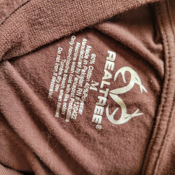 Realtree XL Short Sleeve Brown Graphic T-Shirt - Picture 3 of 3